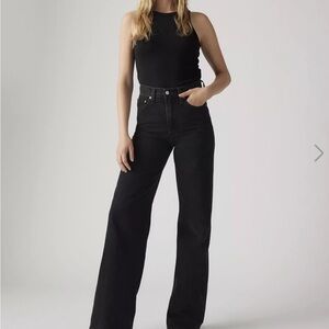 Levi's Women's Black Straight Jeans